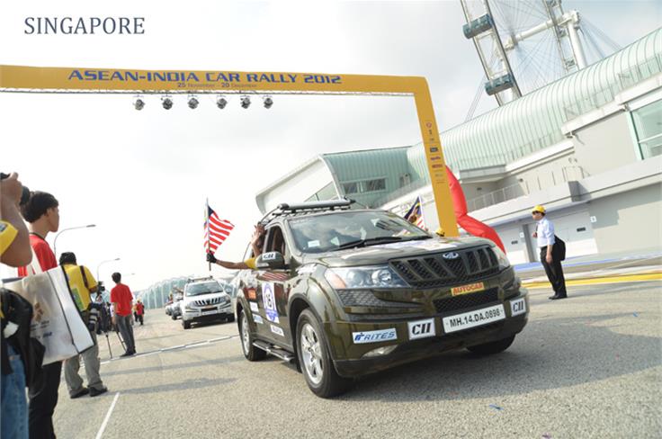 The Mahindras start off on their journey at 0930 hrs on November 28, 2012 from the F1 pit in Singapore. 